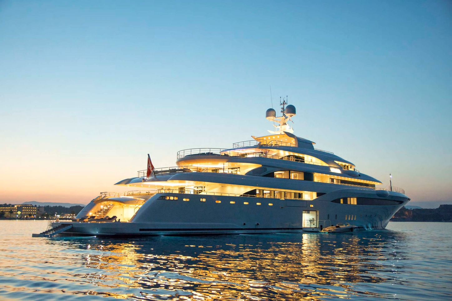 85m charter yacht